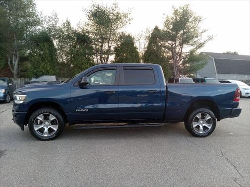 2023 RAM 1500 Laramie Crew Cab 4x4 64' Box
