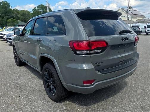 Sting Gray 2021 Jeep Grand Cherokee Laredo X 4x4