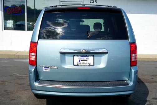 2008 Chrysler Town & Country Touring for sale in Lexington, KY - image 4