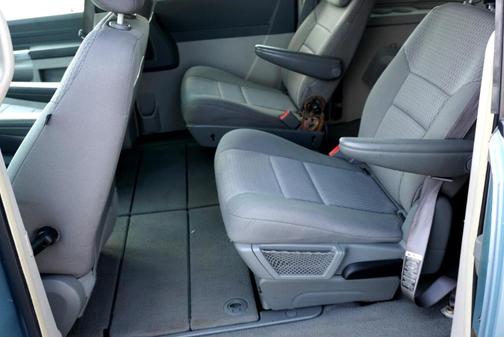 2008 Chrysler Town & Country Touring for sale in Lexington, KY - image 11
