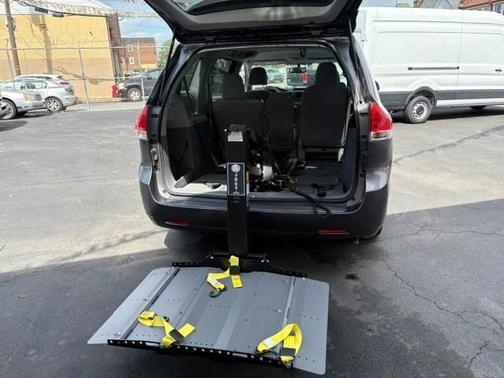 Predawn Gray Mica 2011 Toyota Sienna LE