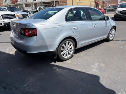 2010 Volkswagen Jetta Wolfsburg Edition