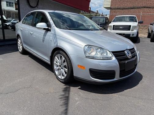 2010 Volkswagen Jetta Wolfsburg Edition