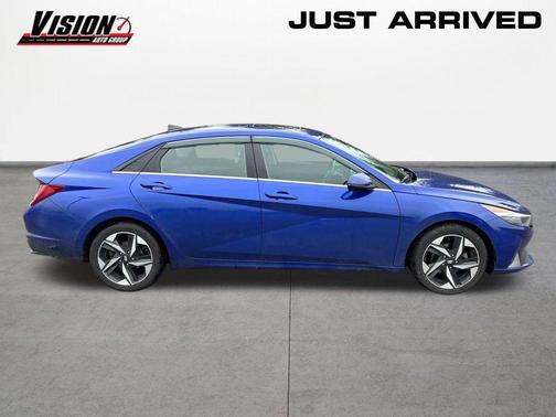 2023 Hyundai ELANTRA Limited