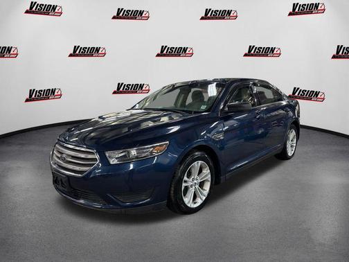 2017 Ford Taurus SE