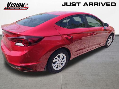 Scarlet Red 2019 Hyundai ELANTRA SE