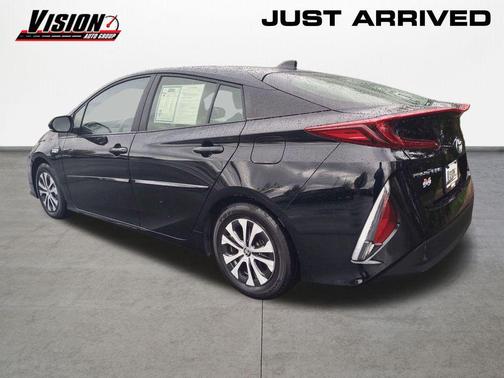 Midnight Black Metallic 2022 Toyota Prius Prime XLE