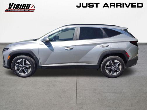 Shimmering Silver 2025 Hyundai TUCSON SEL Convenience