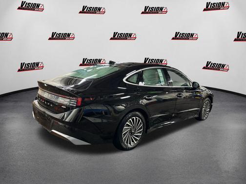 2025 Hyundai SONATA Hybrid SE