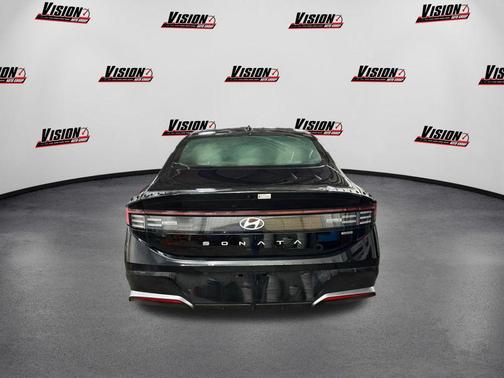 2025 Hyundai SONATA Hybrid SE