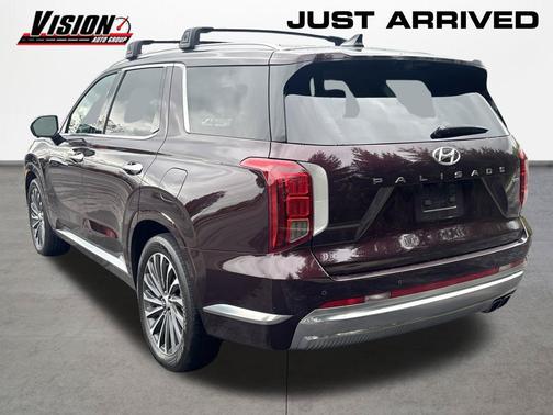 Sierra Burgundy 2024 Hyundai PALISADE Calligraphy