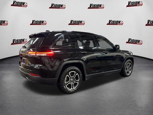 2024 Jeep Grand Cherokee 4xe Trailhawk