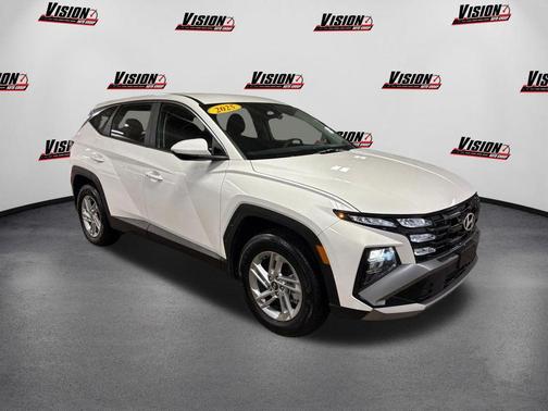 Serenity White Pearl 2025 Hyundai TUCSON SE