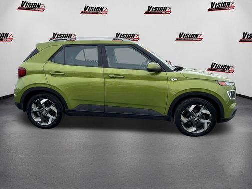 2020 Hyundai VENUE SEL