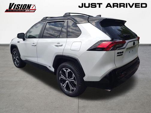 Wind Chill Pearl/Midnight Black Metallic 2023 Toyota RAV4 Prime XSE