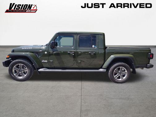 Sarge Green Clearcoat 2023 Jeep Gladiator Overland