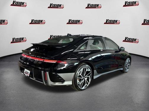 2025 Hyundai IONIQ 6 SEL