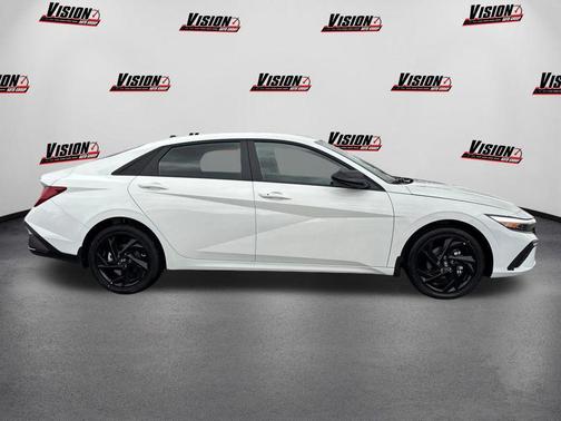 2026 Hyundai ELANTRA HEV SEL Sport