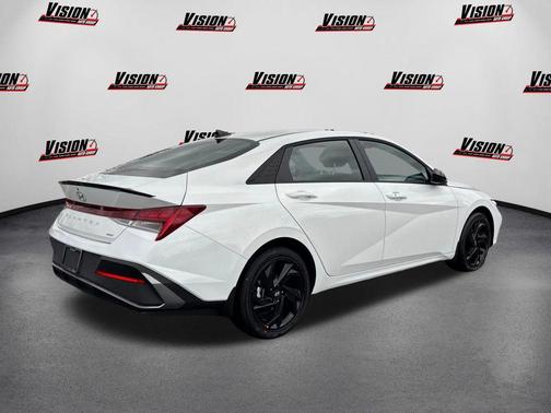 2026 Hyundai ELANTRA HEV SEL Sport