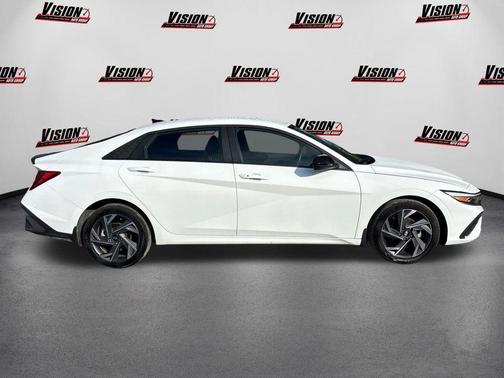2025 Hyundai ELANTRA Sport