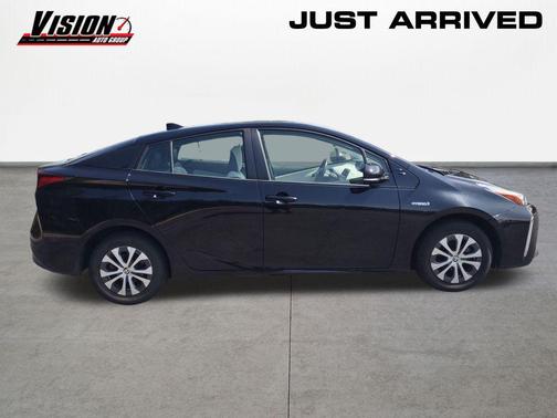 Midnight Black Metallic 2019 Toyota Prius XLE