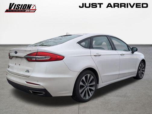 2020 Ford Fusion SE