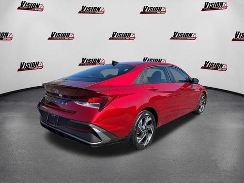 2025 Hyundai ELANTRA Sport