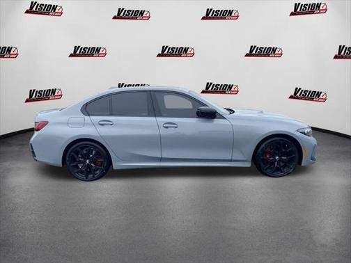 2025 BMW 330 i xDrive
