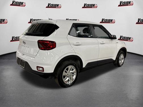 2026 Hyundai VENUE SE