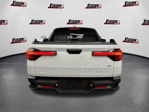 Atlas White 2026 Hyundai SANTA CRUZ SEL Activity