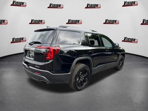 2023 GMC Acadia AWD AT4
