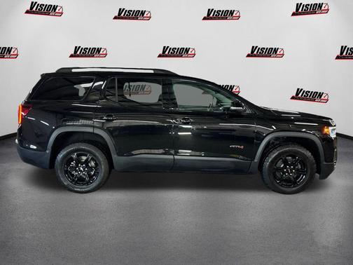 2023 GMC Acadia AWD AT4