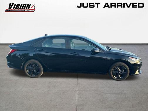 2023 Hyundai ELANTRA HEV Blue