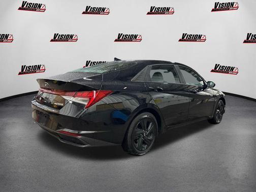 2023 Hyundai ELANTRA HEV Blue