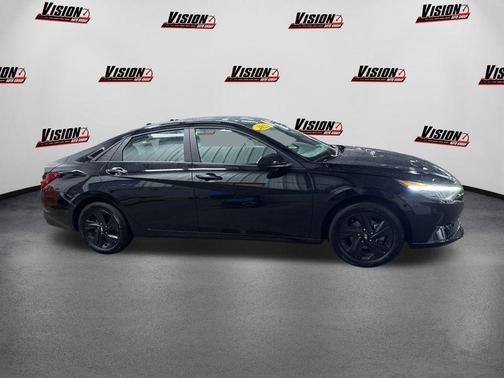 2023 Hyundai ELANTRA HEV Blue