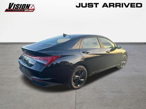 2023 Hyundai ELANTRA HEV Blue