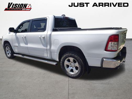 Bright White Clearcoat 2021 RAM 1500 Big Horn/Lone Star
