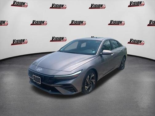 2025 Hyundai ELANTRA SEL