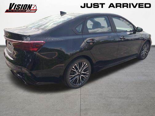Aurora Black 2023 Kia Forte GT-Line