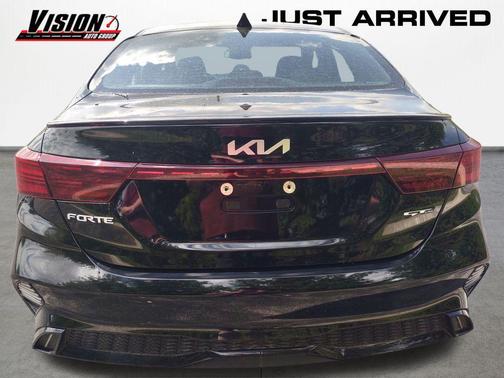 Aurora Black 2023 Kia Forte GT-Line