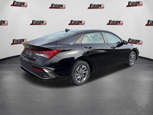 2026 Hyundai ELANTRA HEV Blue