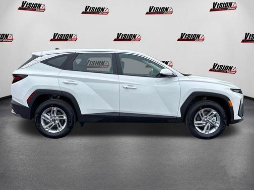 Serenity White Pearl 2026 Hyundai TUCSON SE