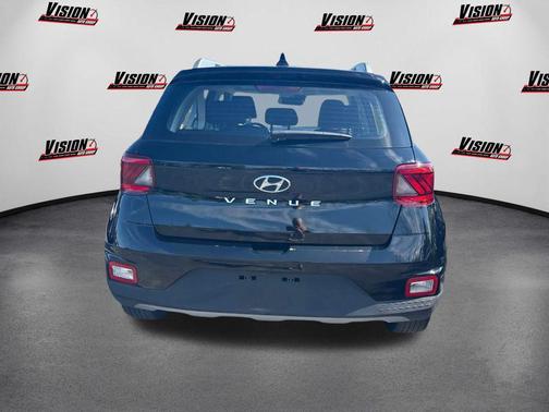 2022 Hyundai VENUE SEL