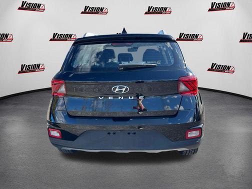 2022 Hyundai VENUE SEL