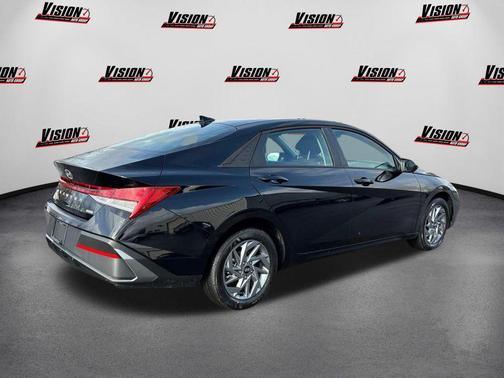 2026 Hyundai ELANTRA HEV Blue