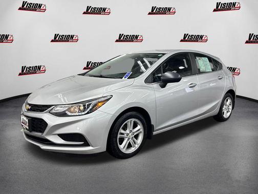 Silver Ice Metallic 2017 Chevrolet Cruze LT
