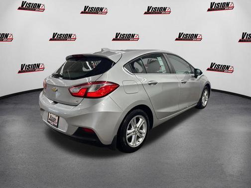 Silver Ice Metallic 2017 Chevrolet Cruze LT