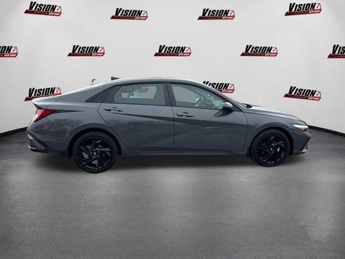 2026 Hyundai ELANTRA HEV SEL Sport