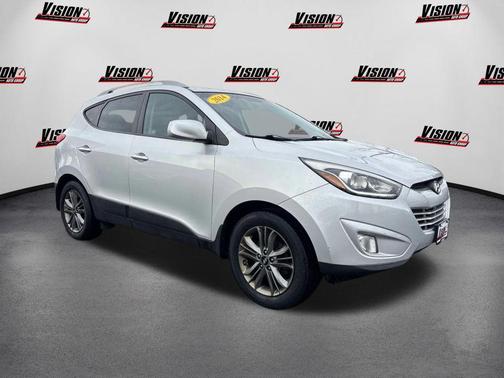Diamond Silver 2014 Hyundai TUCSON SE
