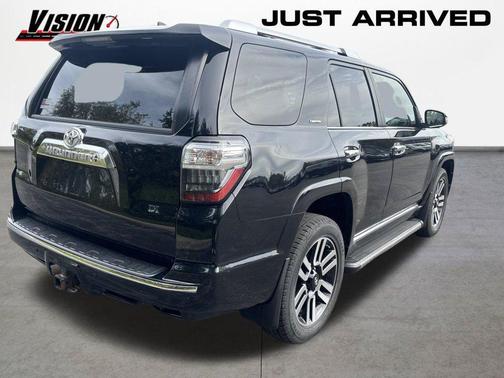 Midnight Black Metallic 2018 Toyota 4Runner Limited